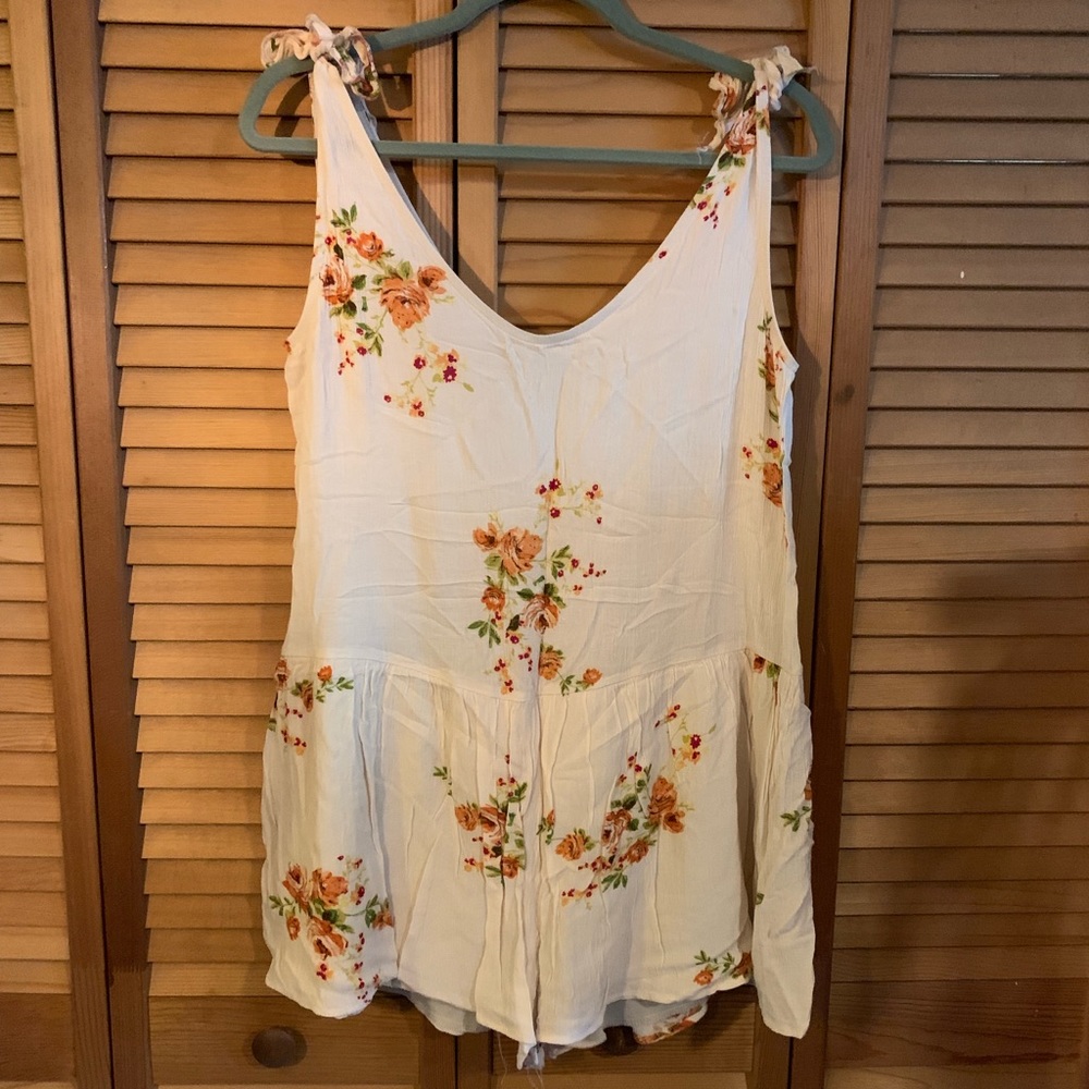 Flowy Floral Print Romper